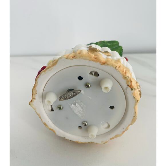 CHRISTMAS TREE WITH SNOWMEN MUSICAL FIGURINE - Picture 3 of 4